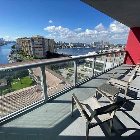 2BD 2BA Condo @Beachwalk Resort W/Pool Hallandale Beach Exterior foto
