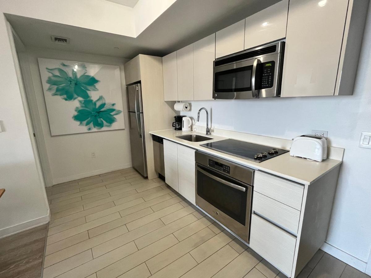 2BD 2BA Condo @Beachwalk Resort W/Pool Hallandale Beach Exterior foto